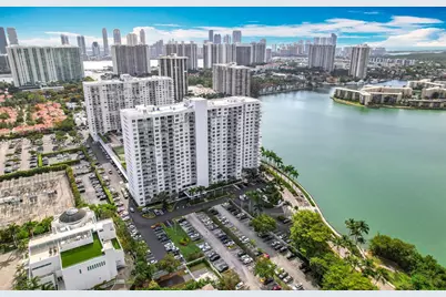 2801 NE 183rd St #1504W, Aventura, FL 33160 - Photo 2