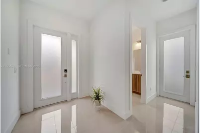 1454 SW 23rd St, Fort Lauderdale, FL 33315 - Photo 4