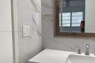 13701 Kendale Lakes Cir, Miami, FL 33183 - Photo 34