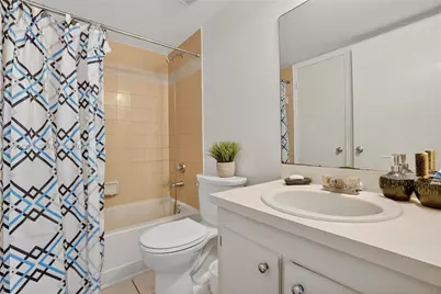 8670 NW 6th Ln #4-109, Miami, FL 33126 - Photo 10