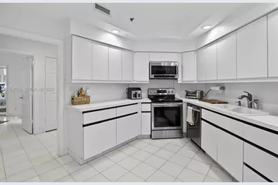 3500 Island Bl #D-201, Aventura, FL 33160 - Photo 14
