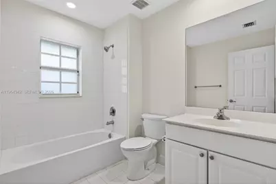 630 SW 1st Dr, Pompano Beach, FL 33060 - Photo 8