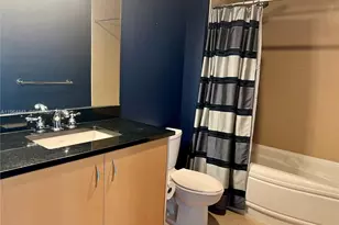 300 S Biscayne Blvd, Miami, FL 33131 - Photo 16