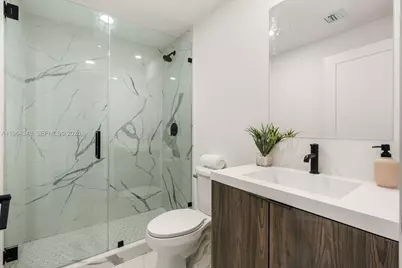 523 NW 13 Ct, Florida City, FL 33034 - Photo 12