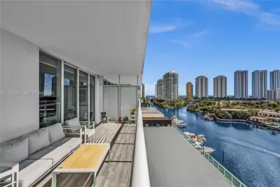 400 Sunny Isles Blvd #907, Sunny Isles Beach, FL 33160 - Photo 4
