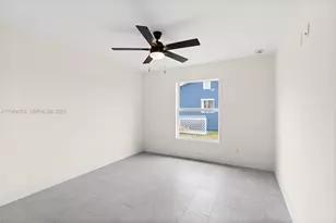 560 SW Carter Ave, Port Saint Lucie, FL 34983 - Photo 20