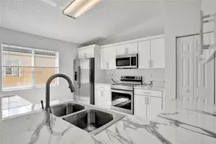 2421 SW 103rd Way, Miramar, FL 33025 - Photo 4