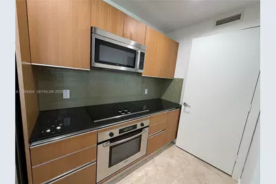 1060 Brickell Ave #4003, Miami, FL 33131 - Photo 2