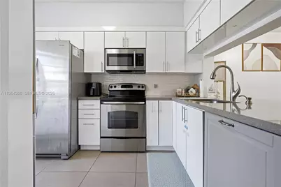 2 Simonton Cir, Weston, FL 33326 - Photo 8