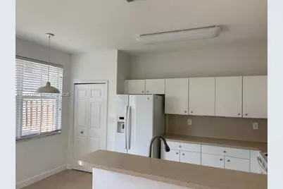 10762 NW 80th Ln, Doral, FL 33178 - Photo 6