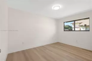 10675 NW 30th Pl, Sunrise, FL 33322 - Photo 12