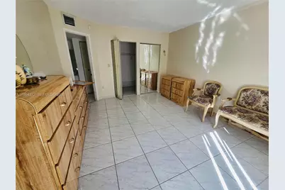 725 NW 123rd Ave, Miami, FL 33182 - Photo 6