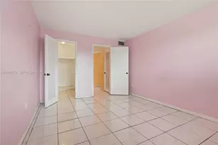 8135 Sunrise Lakes Blvd, Sunrise, FL 33322 - Photo 28