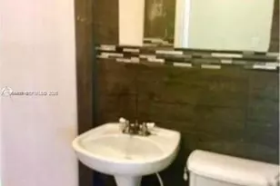 2402 NW 42nd St, Miami, FL 33142 - Photo 30