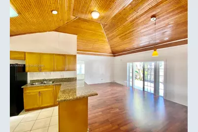 2402 NW 42nd St, Miami, FL 33142 - Photo 4