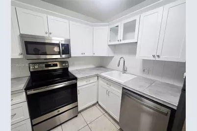 800 West Ave #240, Miami Beach, FL 33139 - Photo 2