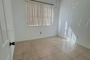 2117 NE 7th St, Homestead, FL 33033 - Photo 10