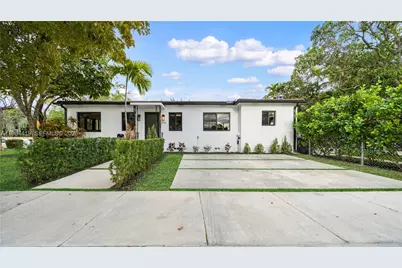 375 SW 32nd Rd, Miami, FL 33129 - Photo 2