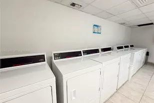 1750 N Bayshore Dr, Miami, FL 33132 - Photo 14