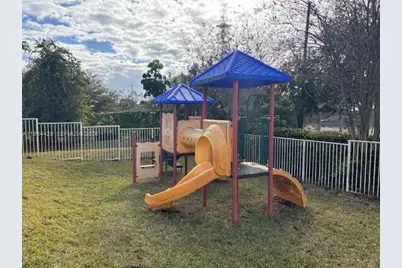 5457 SW 41st St, Pembroke Park, FL 33023 - Photo 4