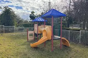 5457 SW 41st St, Pembroke Park, FL 33023 - Photo 4