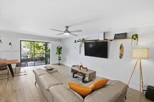 958 Mockingbird Ln, Plantation, FL 33324 - Photo 14