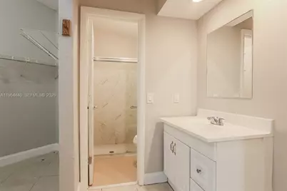 1013 SW 49 Ave, Margate, FL 33068 - Photo 12