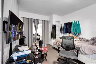 914 NW 80th St, Miami, FL 33150 - Photo 22