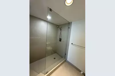 665 NE 25th St #1603, Miami, FL 33137 - Photo 8