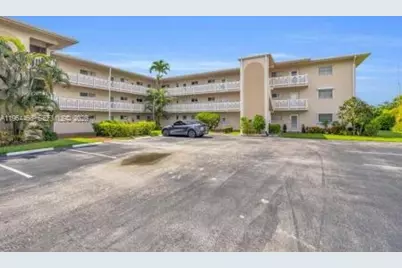 2724 S Garden Dr S #205, Lake Worth, FL 33461 - Photo 1