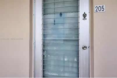 2724 S Garden Dr S #205, Lake Worth, FL 33461 - Photo 4