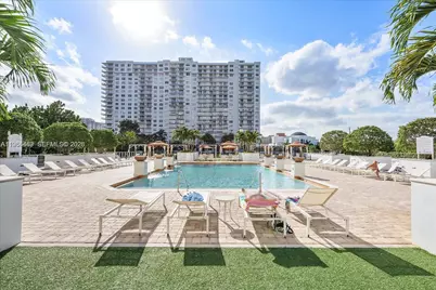 2801 NE 183rd St #1801W, Aventura, FL 33160 - Photo 38