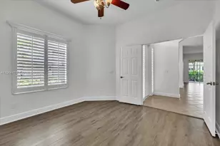 837 Vistana Cir, Naples, FL 34119 - Photo 18