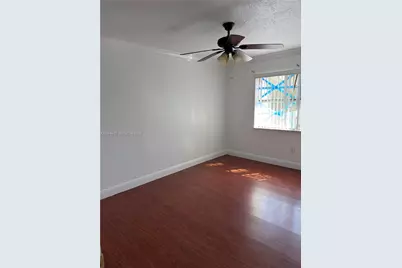 8009 W 6th Ave #H, Hialeah, FL 33014 - Photo 8