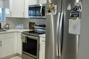 9425 NW 114th Ln, Hialeah Gardens, FL 33018 - Photo 10