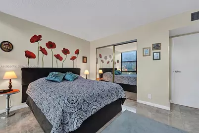 1000 Parkview Dr #231, Hallandale Beach, FL 33009 - Photo 24