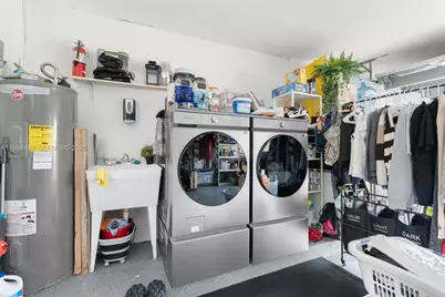 501 NW 78th Way, Plantation, FL 33324 - Photo 26