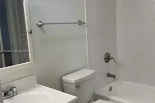 4721 NW 7th St, Miami, FL 33126 - Photo 8