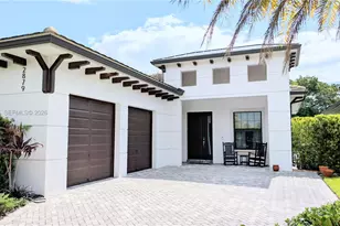 2879 Gin Berry Way, West Palm Beach, FL 33401 - Photo 1