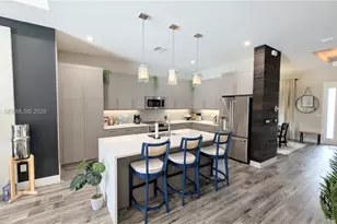 2879 Gin Berry Way, West Palm Beach, FL 33401 - Photo 6