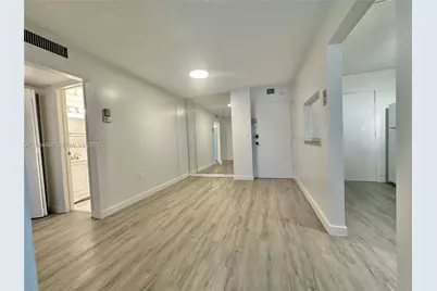 1470 NE 125th Ter #210, North Miami, FL 33161 - Photo 4