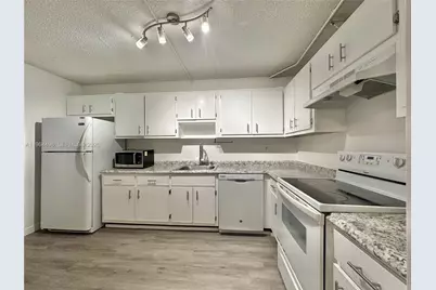 1470 NE 125th Ter #210, North Miami, FL 33161 - Photo 2