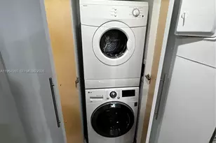 1717 N Bayshore Dr, Miami, FL 33132 - Photo 16