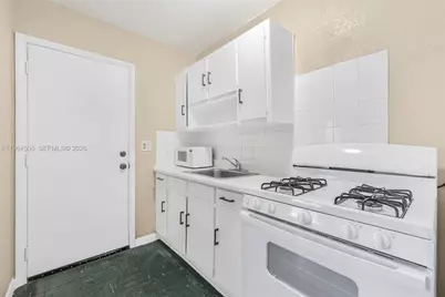 126 SW 18th Ave #11, Miami, FL 33135 - Photo 2