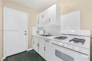126 SW 18th Ave, Miami, FL 33135 - Photo 2