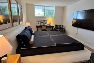 1045 10th St, Miami Beach, FL 33139 - Photo 14