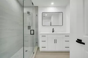 17887 78th Pl, Hialeah, FL 33015 - Photo 14