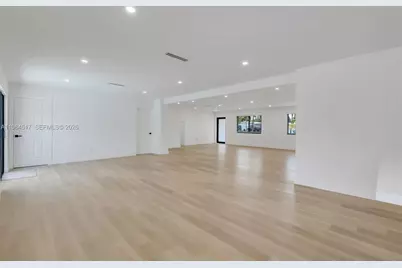 17887 78th Pl, Hialeah, FL 33015 - Photo 18
