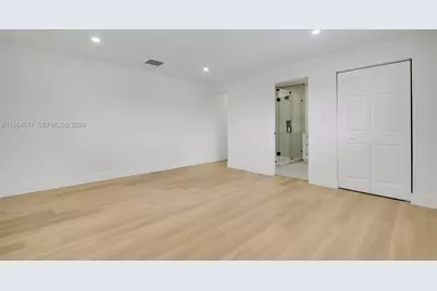 17887 78th Pl, Hialeah, FL 33015 - Photo 12