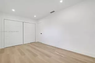 17887 78th Pl, Hialeah, FL 33015 - Photo 32